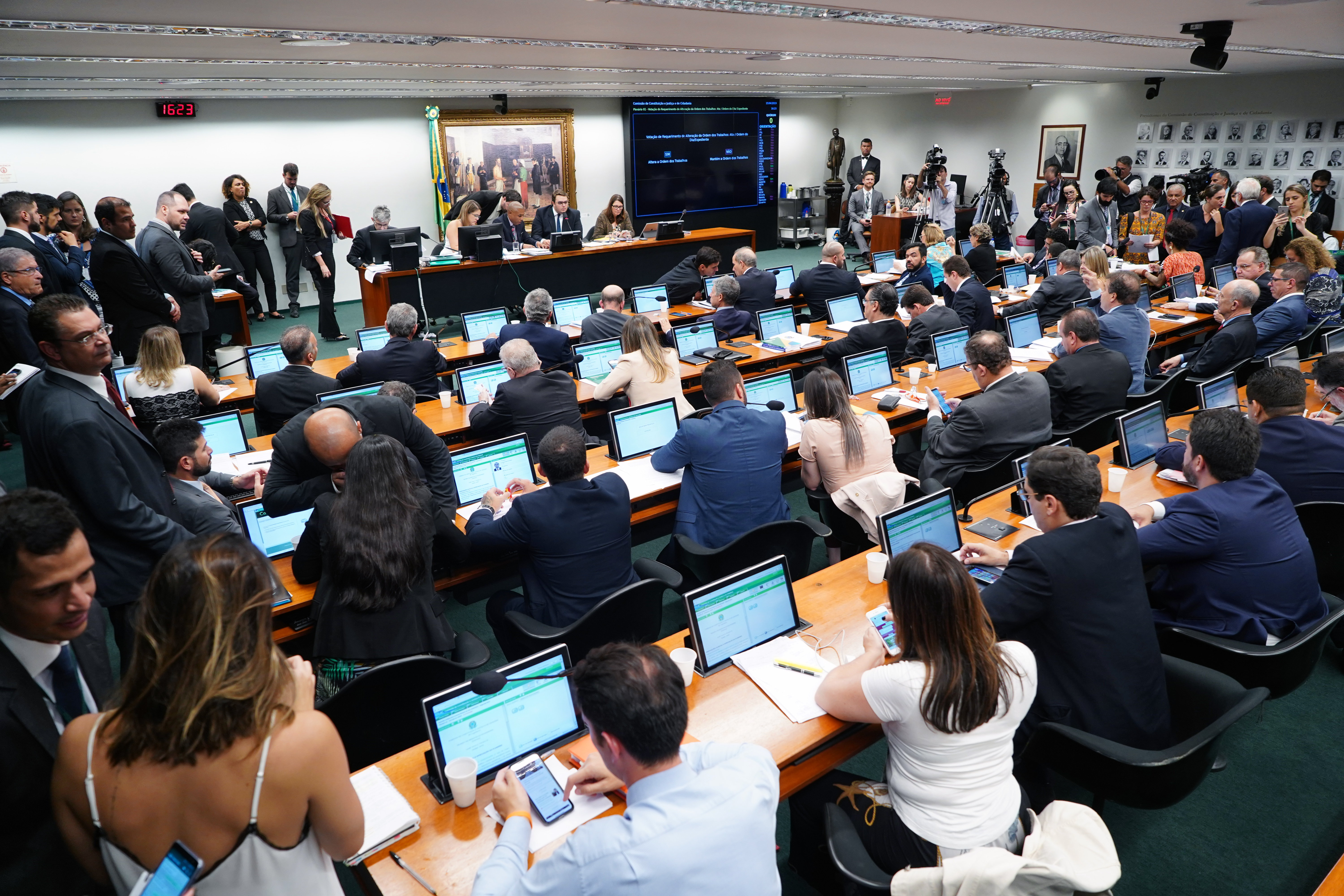 16042019 CCJ IMPOSITIVO