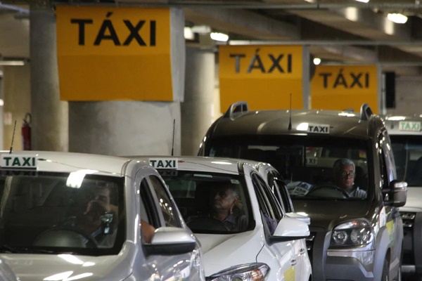 02082022 Auxiliooo Taxi